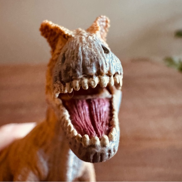 Schleich Allosaurus dinosaur - Picture 5 of 8